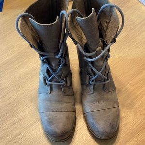 Sorel Joan of Arc Arctic Wedge size 10